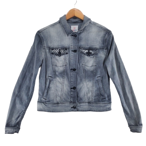 LuLaRoe Crop Jean Jacket M Gray Stretchy Denim Floral Embroidery Buttoned Fitted - Picture 1 of 13